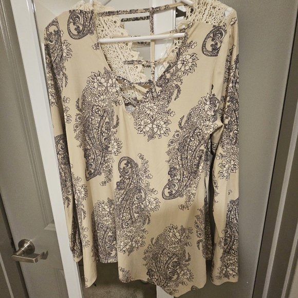 Lace Trim Paisley Print Dress - Picture 2 of 3